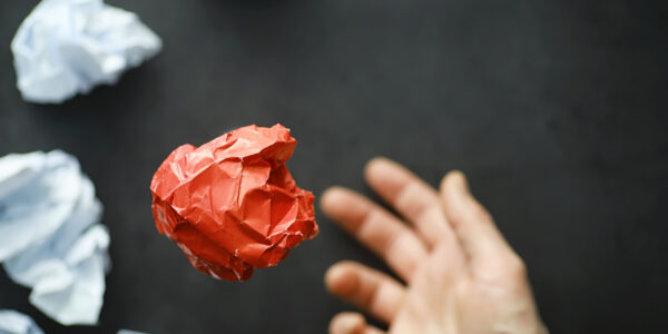 Ruminacje i natłok myśli: skuteczne techniki zatrzymywania zamartwiania 32 Ruminacje i natłok myśli: skuteczne techniki zatrzymywania zamartwiania